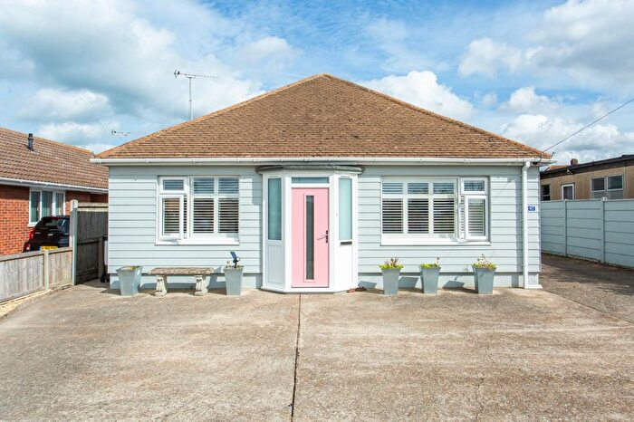 3 Bedroom Bungalow For Sale In Hampton Pier Avenue, Herne Bay, Kent, CT6