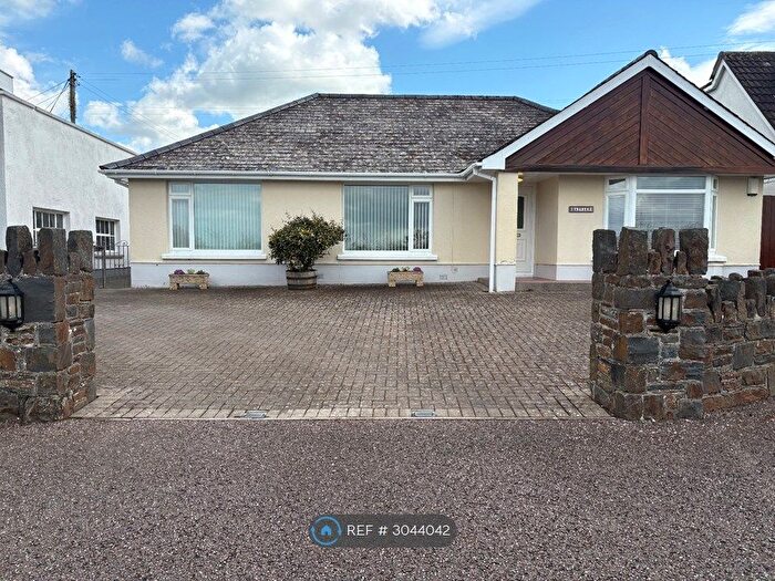 3 Bedroom Bungalow To Rent In Landkey Road, Barnstaple, EX32