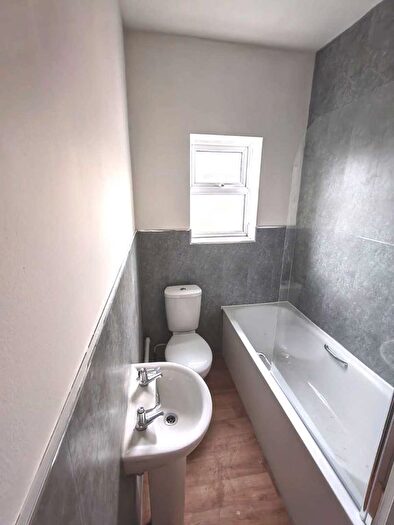 1 Bedroom Flat To Rent In Huntington Terrace Road, Cannock, WS11