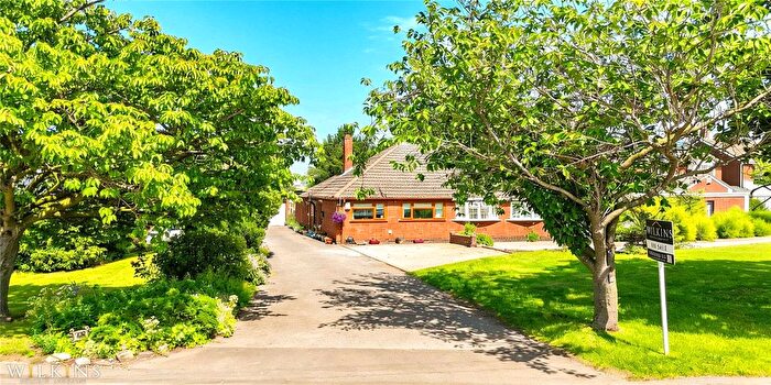 3 Bedroom Bungalow For Sale In Austrey Road, Warton, Tamworth, Warwickshire, B79