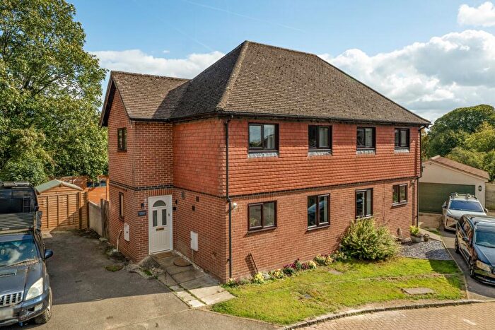 3 Bedroom Semi-Detached House For Sale In Foxdown, Overton, Basingstoke, RG25