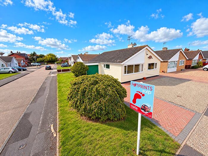 2 Bedroom Bungalow For Sale In Meadow Close, Herne Bay, CT6