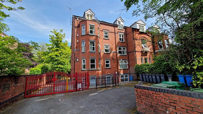 2 Bedroom Flat To Rent In Withington Road, Whalley Range, Manchester, M16