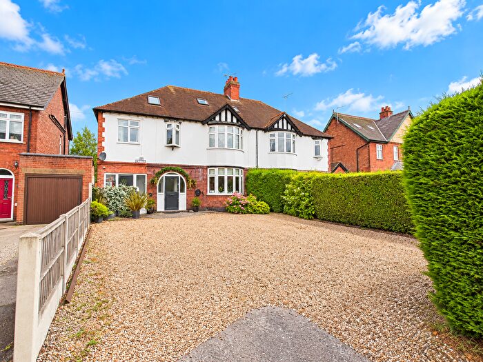 7 Bedroom Semi-Detached House For Sale In Station Road, Mickleover, DE3