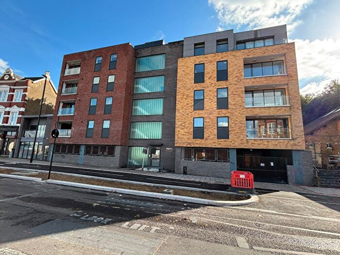 2 Bedroom Flat To Rent In Woolwich Road, London, SE7