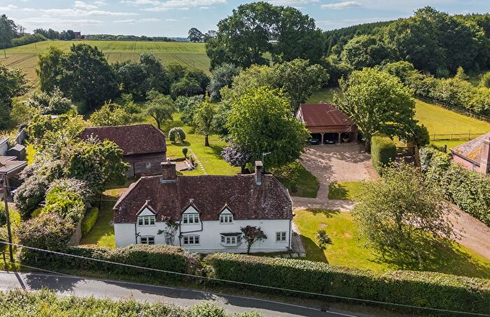 4 Bedroom Detached House For Sale In Durley Street, Durley, SO32