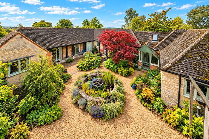 5 Bedroom House For Sale In Church Hanborough, Witney, Oxfordshire, OX29