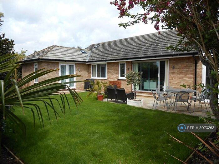 4 Bedroom Bungalow To Rent In Riverview Road, Epsom, KT19
