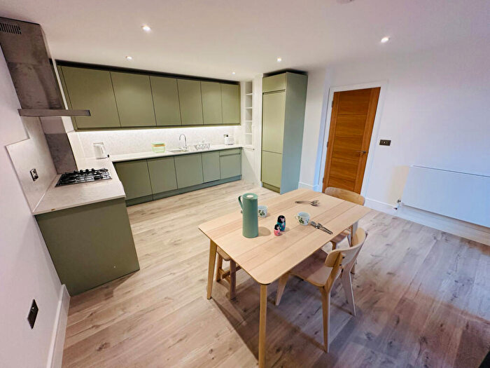 2 Bedroom Apartment To Rent In Rent Includes All Bills, Exeter, EX4