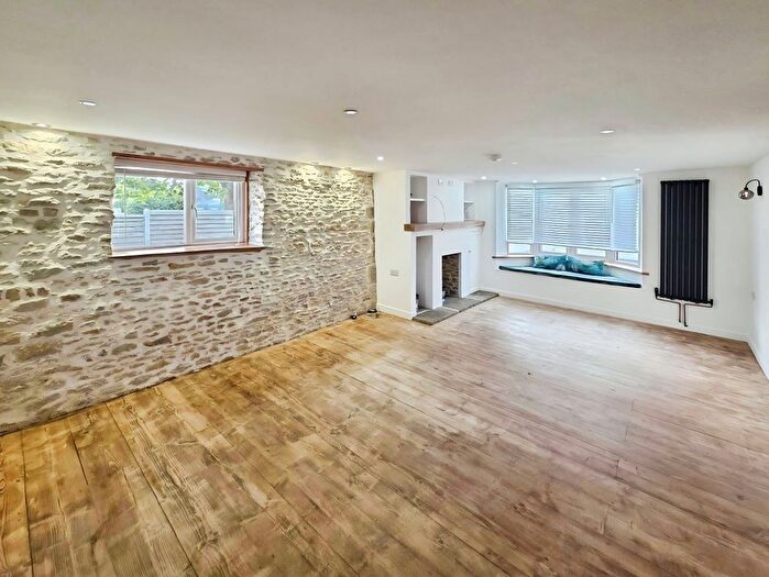 3 Bedroom Property To Rent In Oundle Road, Peterborough, PE2