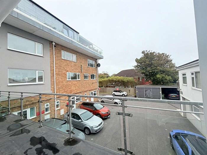 1 Bedroom Flat To Rent In Sutton Mews, Seaford, BN25