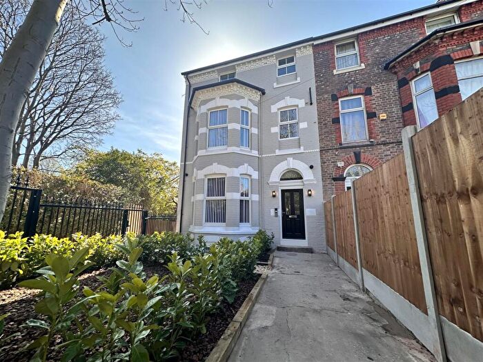 2 Bedroom Apartment To Rent In Carlton Mount, Birkenhead, CH42