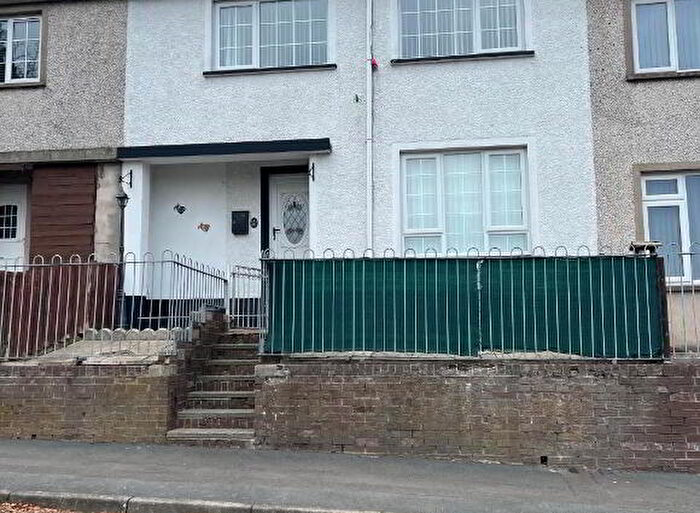 3 Bedroom Mid Terraced House To Rent In Mountview Drive, Banbridge, BT32