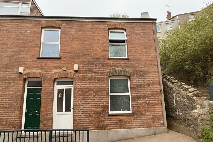 4 Bedroom House For Sale In Lower Penrallt, Bangor, LL57
