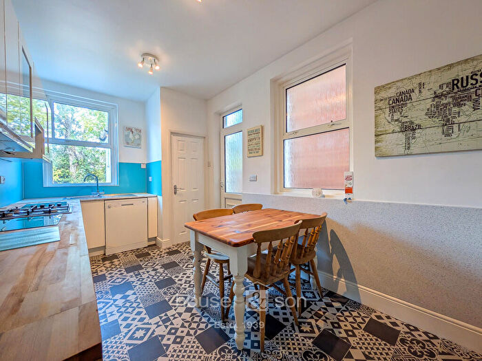 5 Bedroom Detached House To Rent In Heathwood Road, Bournemouth, BH9