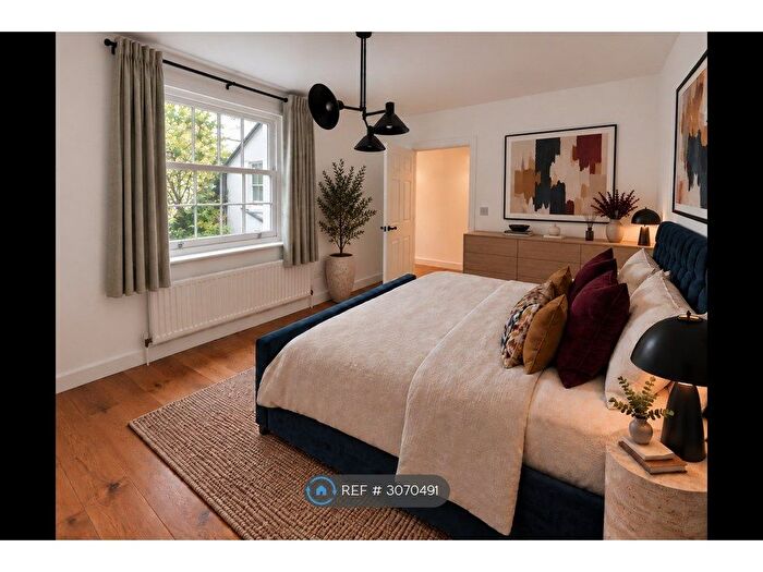 1 Bedroom Flat To Rent In Cintra Park, Crystal Palace, London, SE19