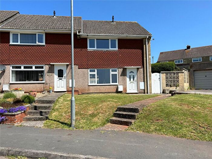 2 Bedroom End Of Terrace House To Rent In The Crescent, Wick, Bristol, Gloucestershire, BS30