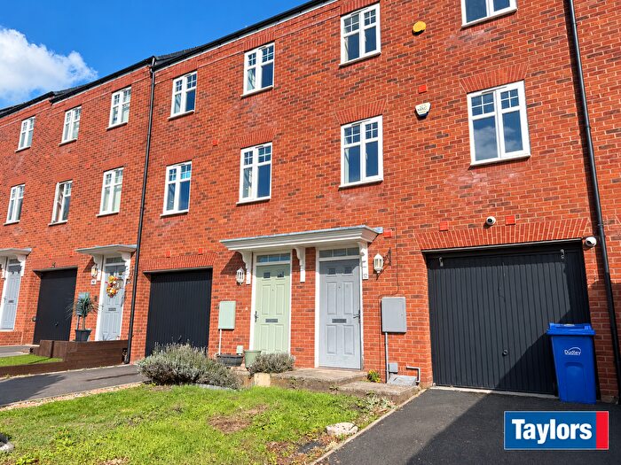 3 Bedroom Town House For Sale In John Corbett Drive, Amblecote, Stourbridge, DY8