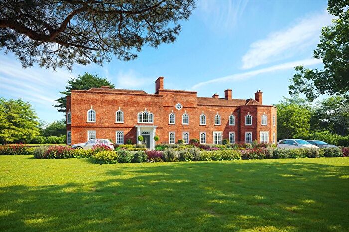 2 Bedroom Flat For Sale In Binfield House, Terrace Road North, Bracknell, Berkshire, RG42