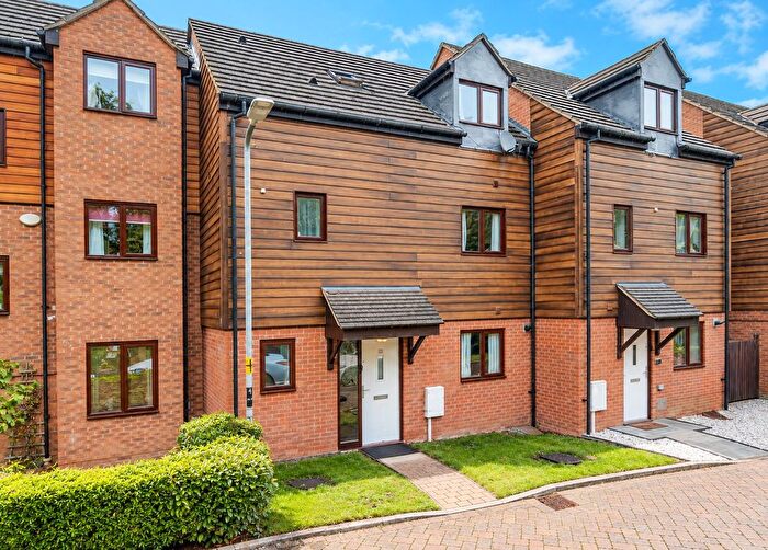 5 Bedroom Terraced House For Sale In Chasewater Crescent, Broughton, Milton Keynes, MK10