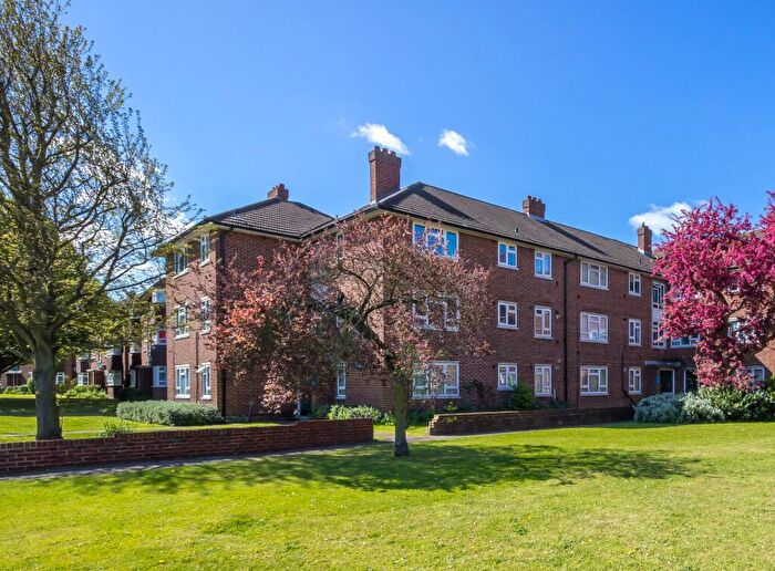 1 Bedroom Apartment To Rent In Berney House, Upper Elmers End Road, Beckenham, BR3