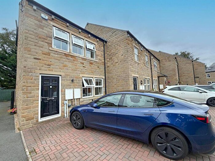 4 Bedroom End Of Terrace House For Sale In Old Corn Mill Fold, Silsden, BD20