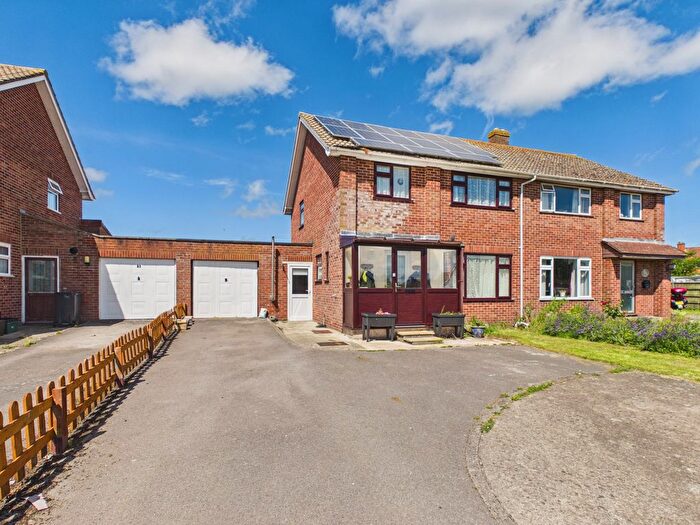3 Bedroom Semi-Detached House For Sale In Monmouth Road, Bridgwater, TA7