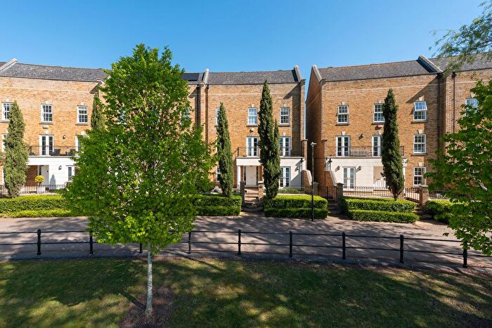 5 Bedroom Terraced House For Sale In Monellan Crescent, Caldecotte Lake, Milton Keynes (With Lake View), MK7