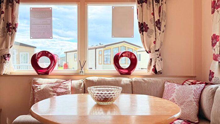 2 Bedroom Mobile/park Home For Sale In Amble Links Holiday Park, Links Rd, Amble Morpeth, NE65
