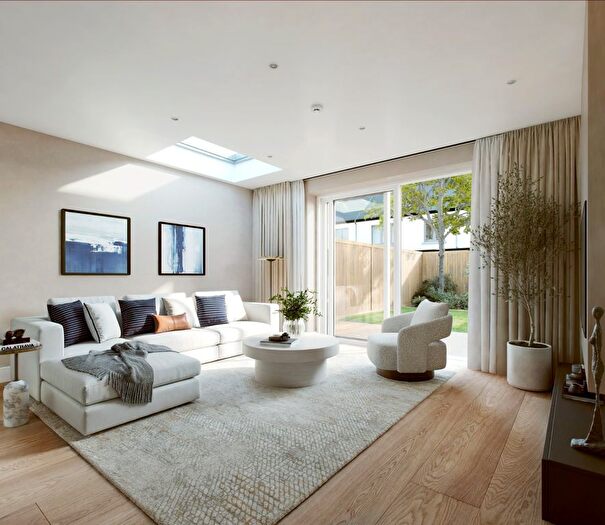 4 Bedroom Property For Sale In London Square Twickenham Green, Edwin Road, TW2