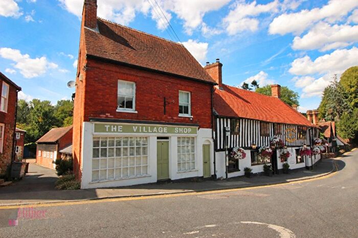 3 Bedroom Semi-Detached House For Sale In The Street, Ightham, TN15