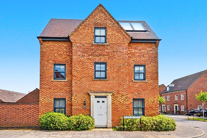 4 Bedroom Semi-Detached House To Rent In Rushton Mews, Corby, NN17