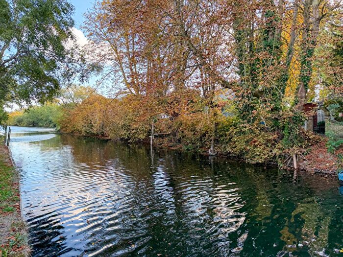 Land For Sale In Church Island, Staines-Upon-Thames, TW18