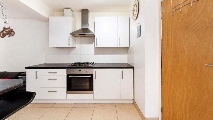 6 Bedroom Terraced House To Rent In Heeley Road, Birmingham, B29