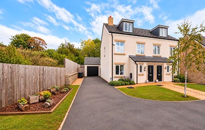 4 Bedroom Semi-Detached House For Sale In Hadfield Drive, Chinley Viewing Day Sat Th Oct (by Appt Only), SK23