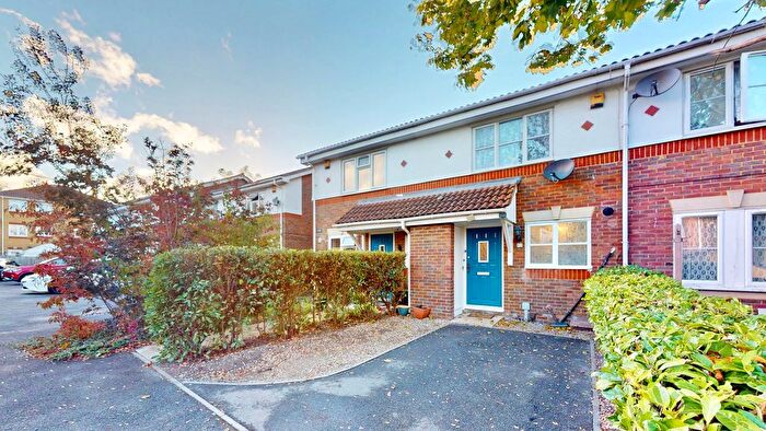 2 Bedroom Terraced House To Rent In Tollgate Drive, Hayes, UB4