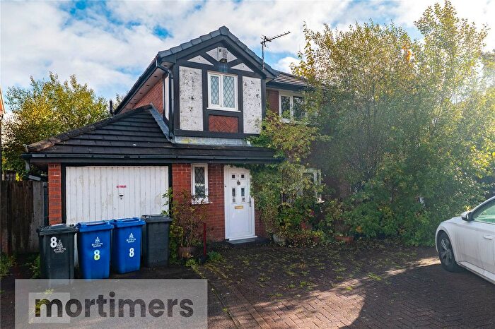 4 Bedroom Detached House For Sale In Kingsmead, Blackburn, Lancashire, BB1