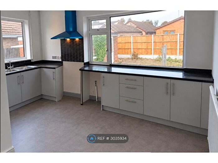 2 Bedroom Bungalow To Rent In Yew Tree Close, Great Yarmouth, NR31
