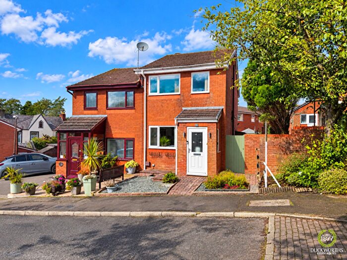 3 Bedroom Semi-Detached House For Sale In Peel Park Close, Accrington, BB5