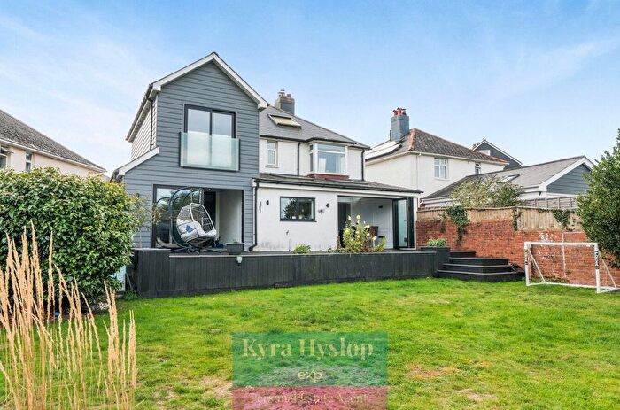 4 Bedroom Detached House For Sale In Endsleigh Crescent, Blackhorse, Exeter, EX5