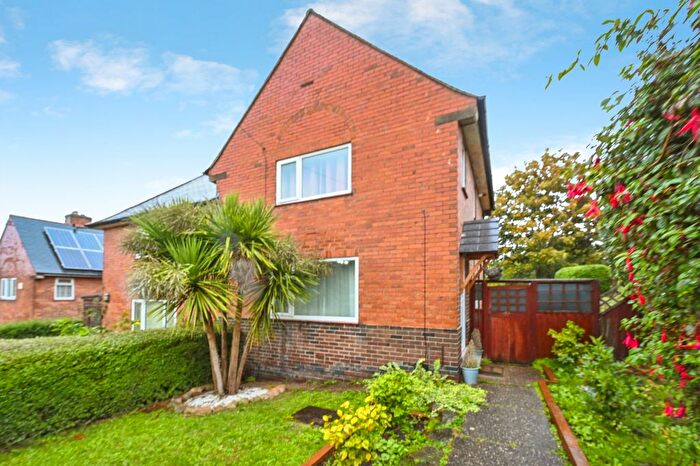 3 Bedroom Semi-Detached House For Sale In Southampton Street, Nottingham, NG3