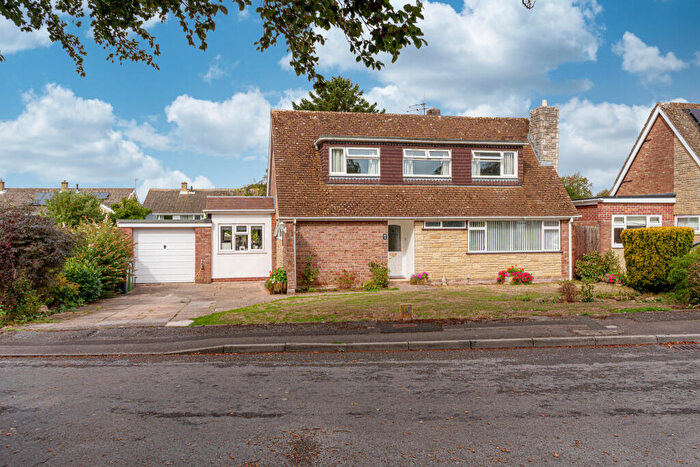4 Bedroom Detached House For Sale In Ragleth Grove, Trowbridge, Wiltshire, BA14
