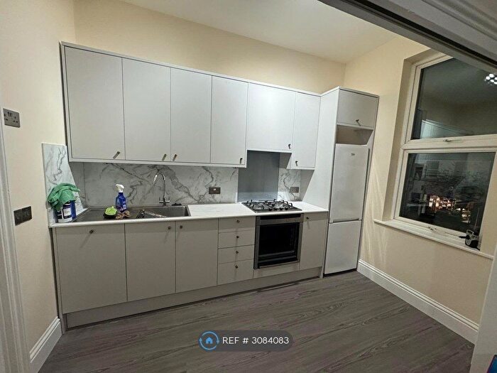 1 Bedroom Flat To Rent In Lower Richmond Road, London, SW15