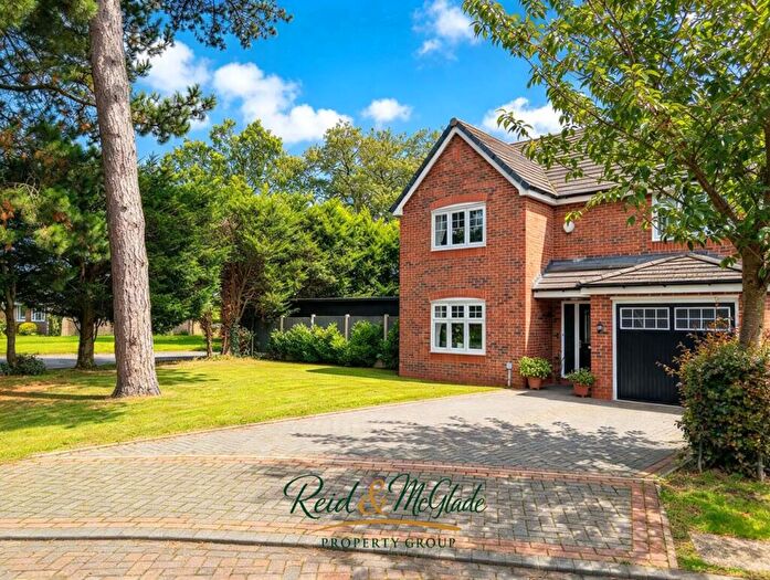 4 Bedroom Detached House For Sale In Wood Farm Close, Guilden Sutton, Chester, CH3