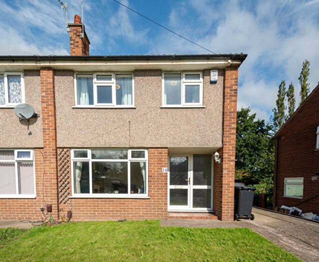 3 Bedroom Semi-Detached House For Sale In St. Anns Close, Leeds, West Yorkshire, LS4
