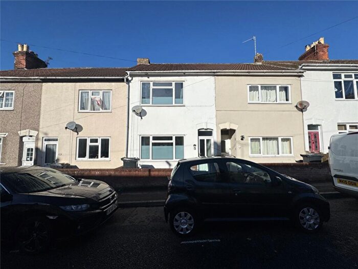3 Bedroom Terraced House To Rent In William Street, Old Town, Swindon, Wiltshire, SN1