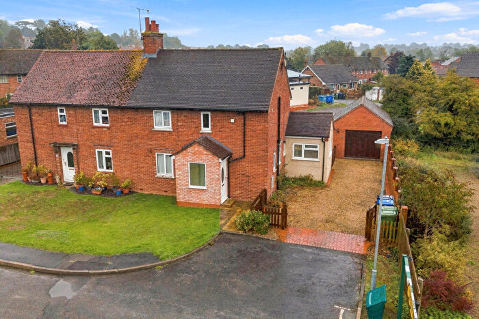 3 Bedroom Semi-Detached House For Sale In The Crescent, Napton, Southam, CV47