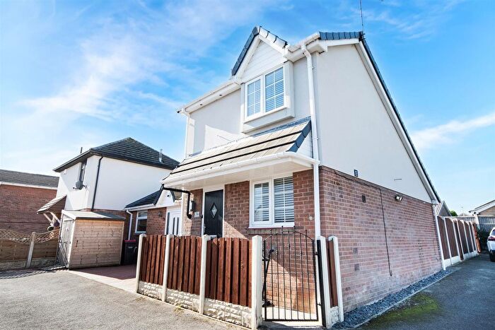 1 Bedroom Semi-Detached House For Sale In Thicket Drive, Maltby, Rotherham, S66