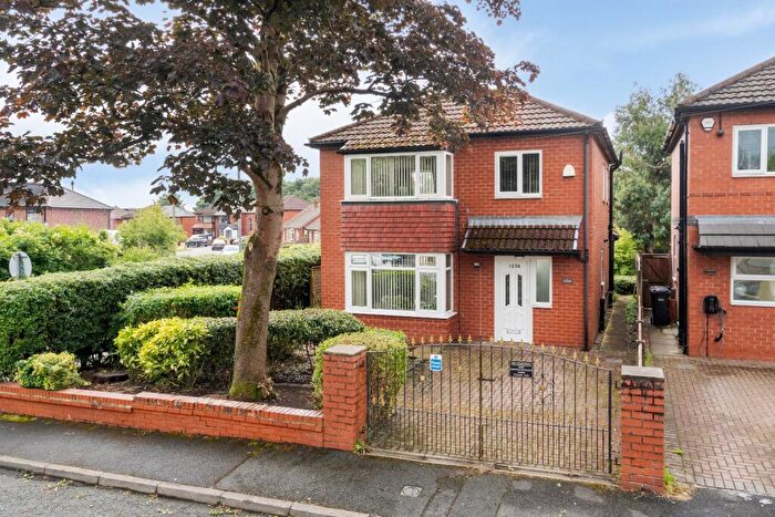 3 Bedroom Detached House For Sale In Moss Bank Way, Bolton, Lancashire, BL1