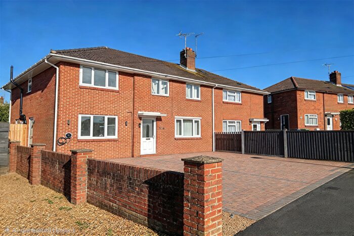 2 Bedroom Semi-Detached House To Rent In Broadstone, BH17